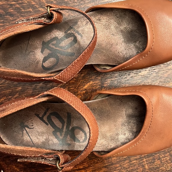 OTBT Brown Leather Wedges - Picture 6 of 6